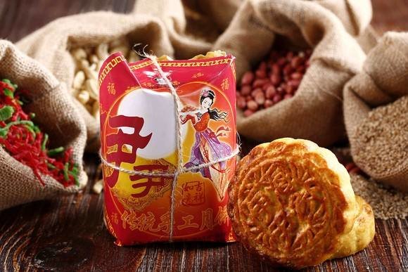 月饼记忆  那年明月正圆情正浓